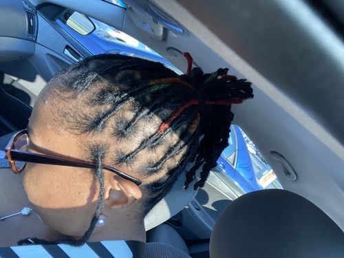 Customer photo review of Nourishing & Conditioning Hair Oil | 4 oz