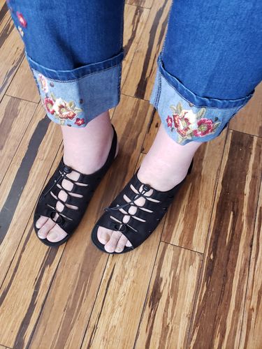 Customer photo review of The Traveler Sandal