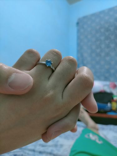 Customer photo review of 1ct Solitaire 6-prong Engagement Ring