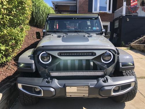 Customer photo review of Tail Light Guards - US Flag (18-19 Jeep Wrangler JL)