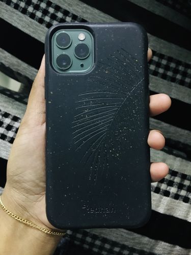 Customer photo review of Eco Friendly iPhone 11 Pro Phone Case - Palm Leaf in Charcoal Black