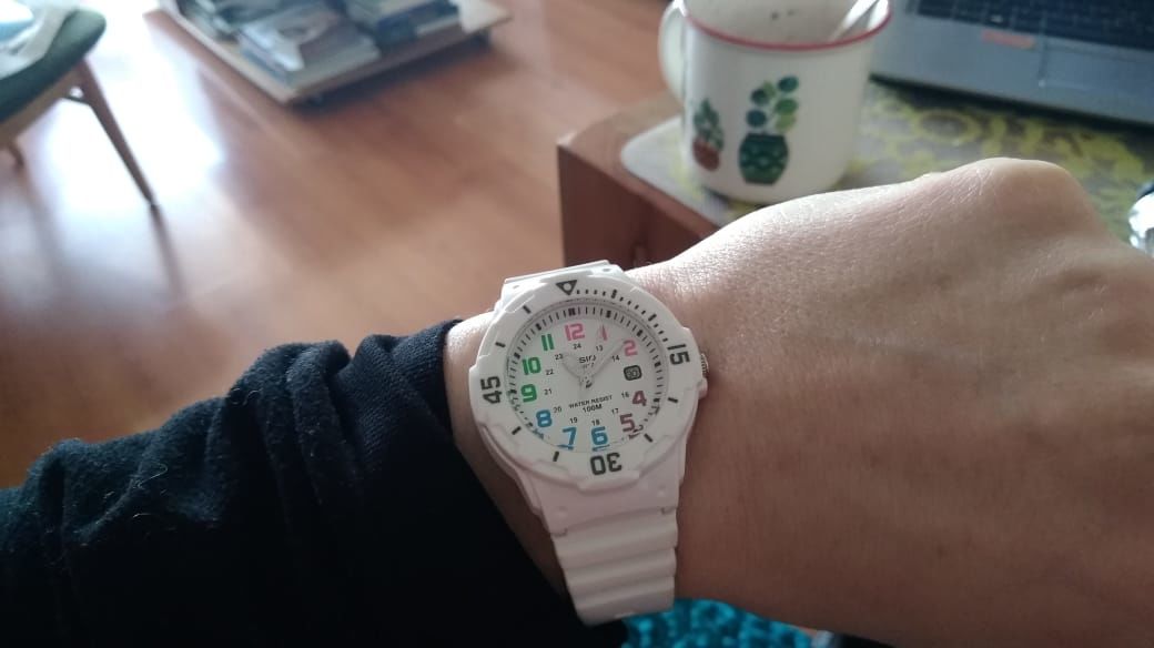 Customer photo review of Reloj Casio Análogo LRW-200H-7BVDF Blanco Mini Buceo
