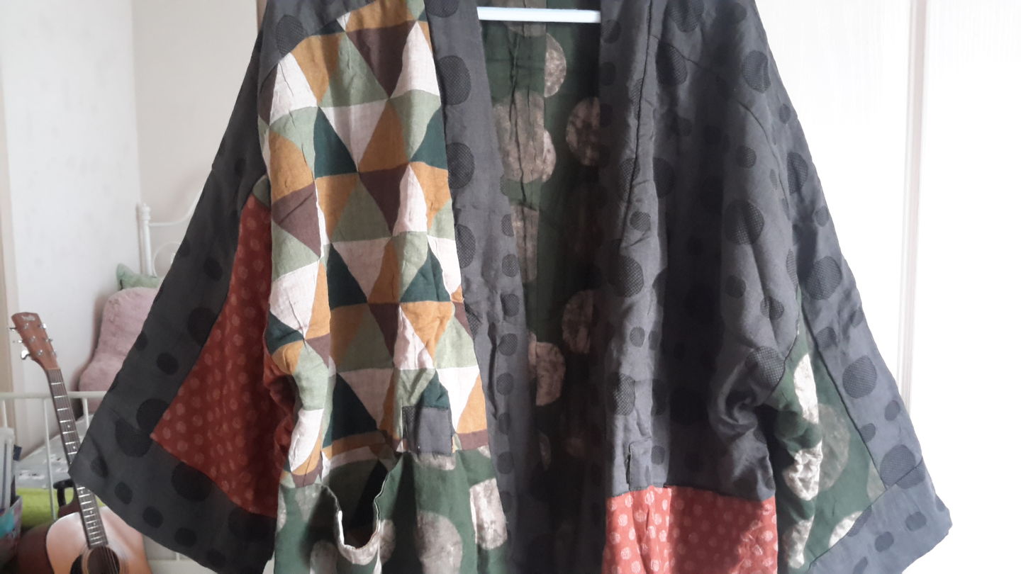 Customer photo review of Plus Size - Irregular Geometric Pattern Retro 100% Cotton Coat