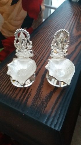Customer photo review of Om Ganesha Diya Pair