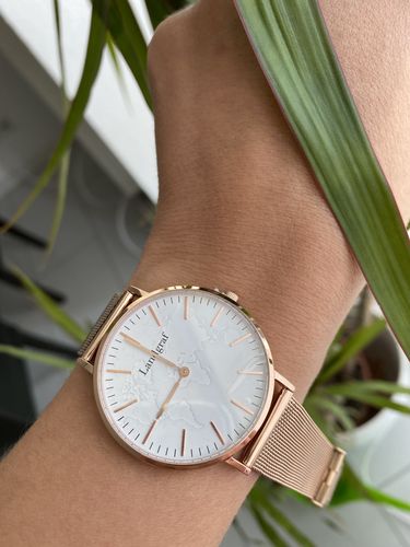 Customer photo review of World Edition Rosé Gold White