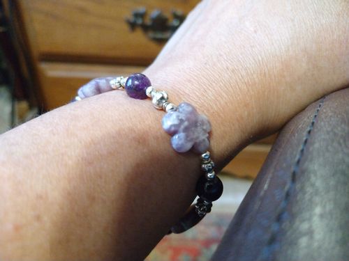 Customer photo review of 15.5" Multi stone flower 15/20mm,  semi-precious stone flower