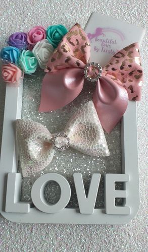 Kirsty D. review of Party Pinch Hair Bow Die Cutter image 1 out of 1