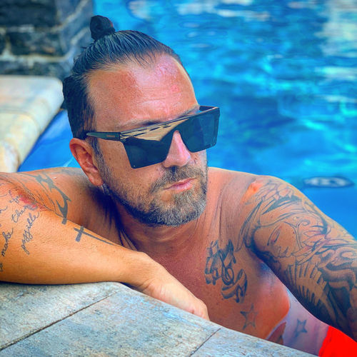 Customer photo review of Storm - Solid Black