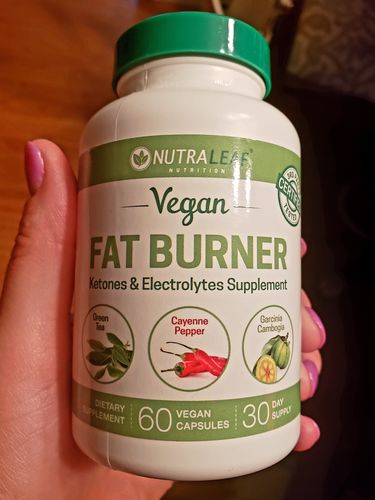 Customer photo review of NutraLeaf® Vegan Fat Burner