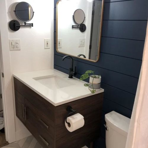 Customer photo review of Garland Mid-Century Modern Vanity