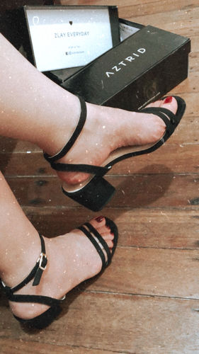 Customer photo review of Pia Black