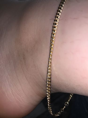 Customer photo review of Thin Cuban anklet