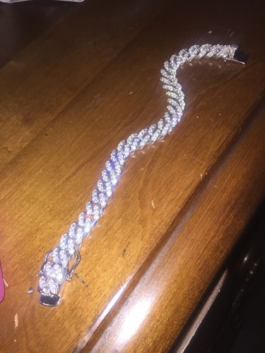 Customer photo review of 10mm VVS Moissanite Cuban Chains or Bracelets
