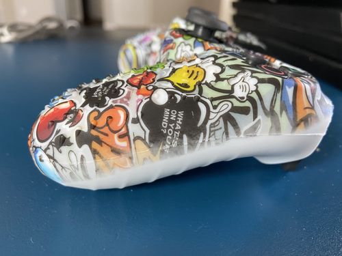 Customer photo review of Mental Graffiti - PS4 Controller Skin