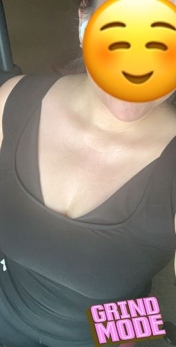 Customer photo review of Women's Heat Trapping Sweat Vest