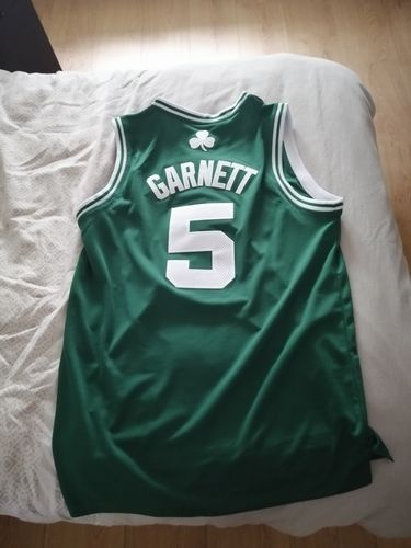 Customer photo review of GARNETT Kevin BOSTON CELTICS (Icon Edition)