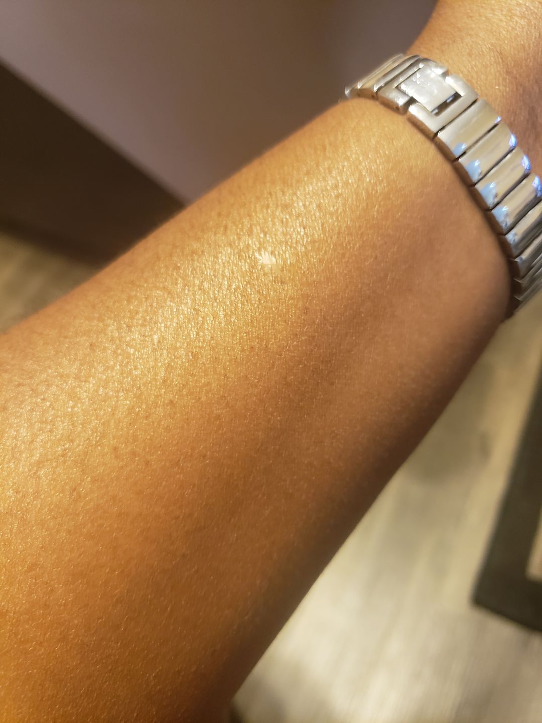 Customer photo review of Fair and White Original Body Clearing Milk Lotion 500 ml / 16.90 fl oz