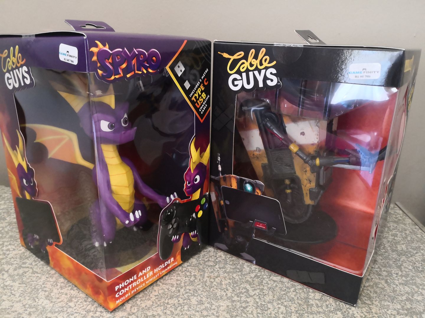 Customer photo review of Cable Guy: Claptrap
