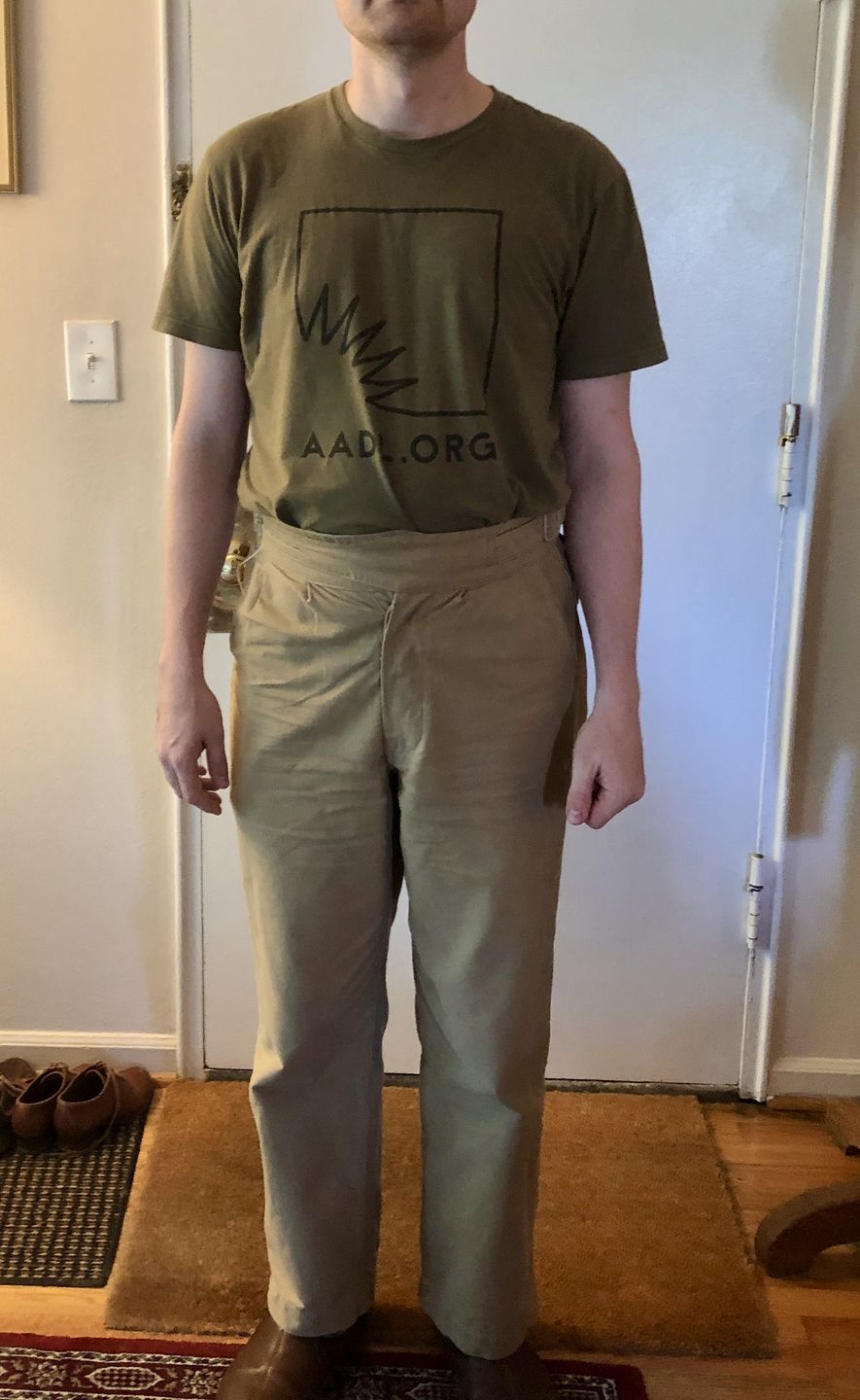 Customer photo review of British Army Gurkha Bermuda Pants - Khaki