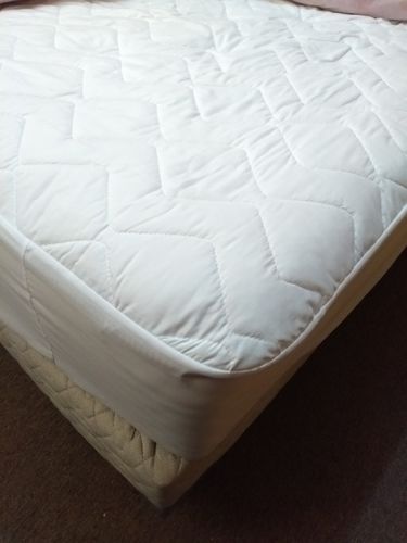 Customer photo review of Protector de Colchón Acolchado Modelo Rombos (Rebeca Basic) Tamaño a Elegir