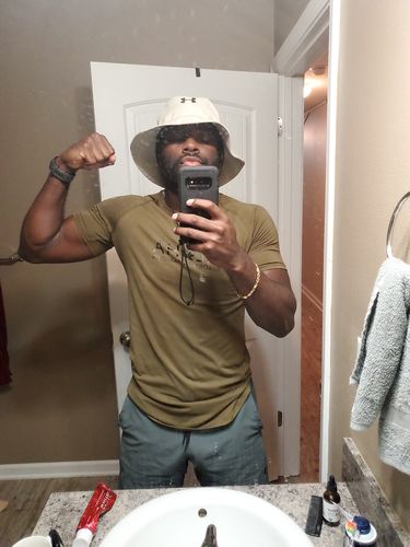 Customer photo review of ALOHA VIBES T-SHIRT