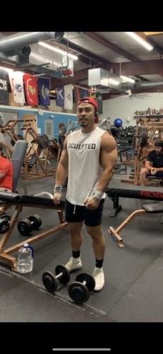 Customer photo review of Sleeveless 2.1