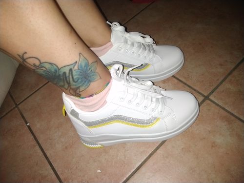 Customer photo review of Sneakers Flash donna con tacco interno