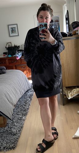 Customer photo review of Sunday Sweatshirt Dress - Rhythm / Onyx