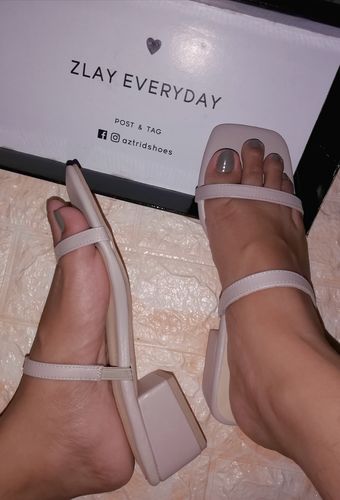 Customer photo review of Mia Bone