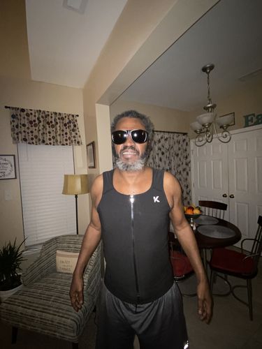 Customer photo review of Men's Zipper Heat Trapping Sweat Vest