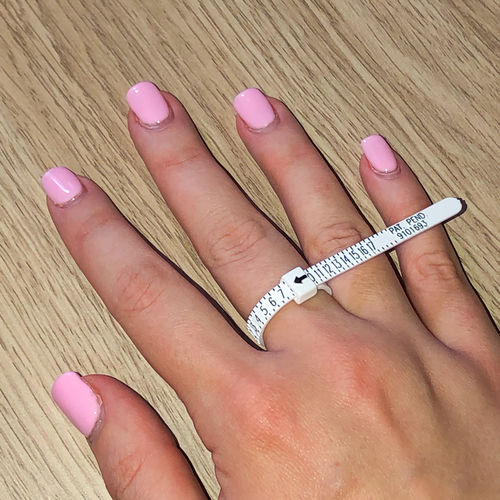 Customer photo review of Ring Sizer (free domestic shipping)