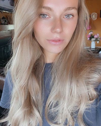 Customer photo review of Icoloured® Real Crystal Colored Contact Lenses