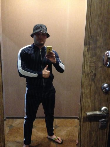 Customer photo review of Men's Co-Ord Leisure Suit