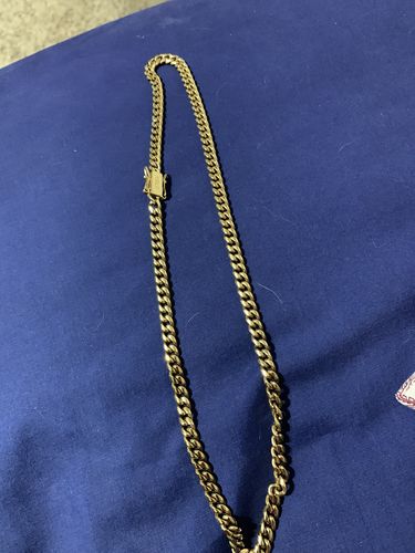 Customer photo review of EAGLE Solid Steel Tag Mens Necklace Set