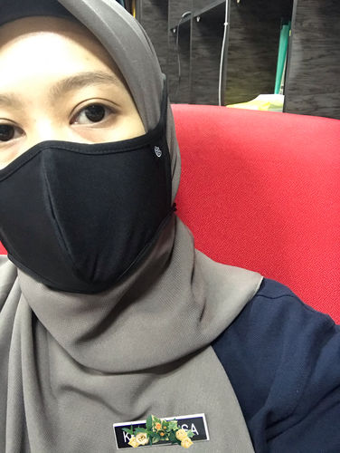 Customer photo review of Face Mask Plain (Black)