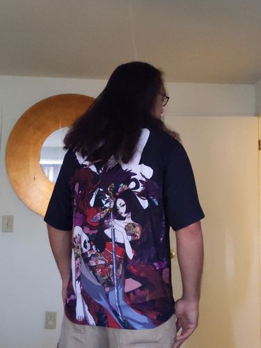 R. H. review of Yakuza Geisha Loose Shirt image 1 out of 1