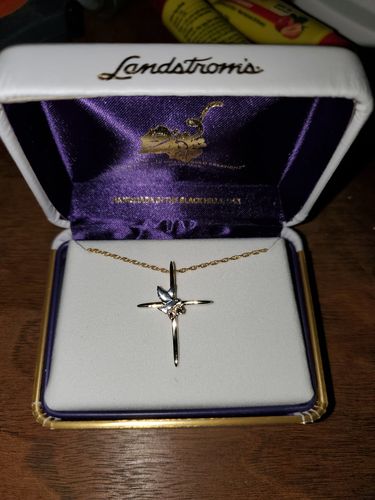 Melissa R. review of Black Hills Gold Dove Cross Pendant & Necklace image 1 out of 1