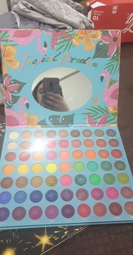 Customer photo review of Tropical Paradise Palette