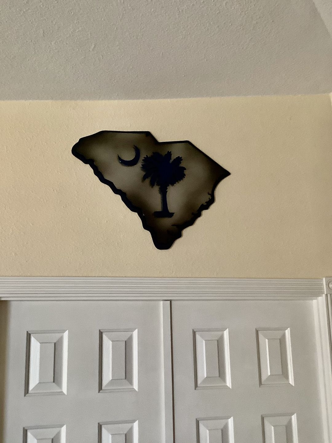 Customer photo review of South Carolina State Emblem 3D Vintage Metal Artwork Blue 24" x 18"