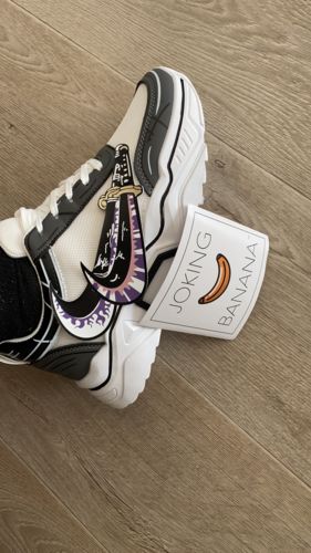 Customer photo review of Sneaker One Piece - Roronoa Zoro Basse (Gris)