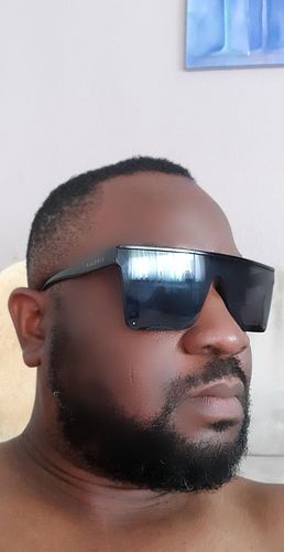 Customer photo review of Storm - Solid Black