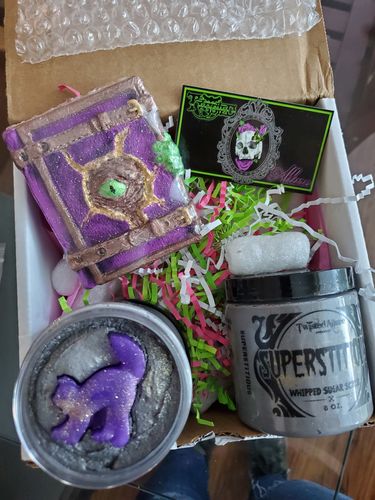 Customer photo review of Boook Bath Bomb