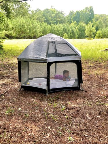 Customer photo review of Pop N' Go® Playpen
