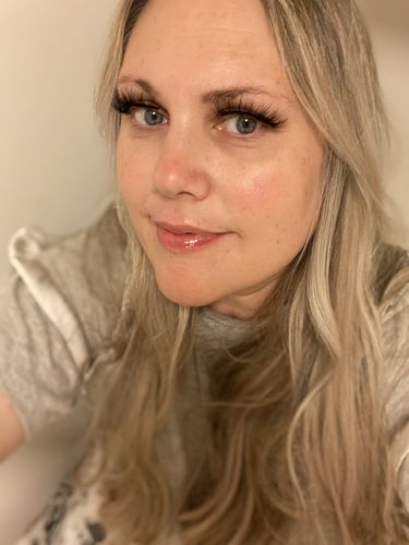 Customer photo review of Dark Brown Magnetic Eyeliner