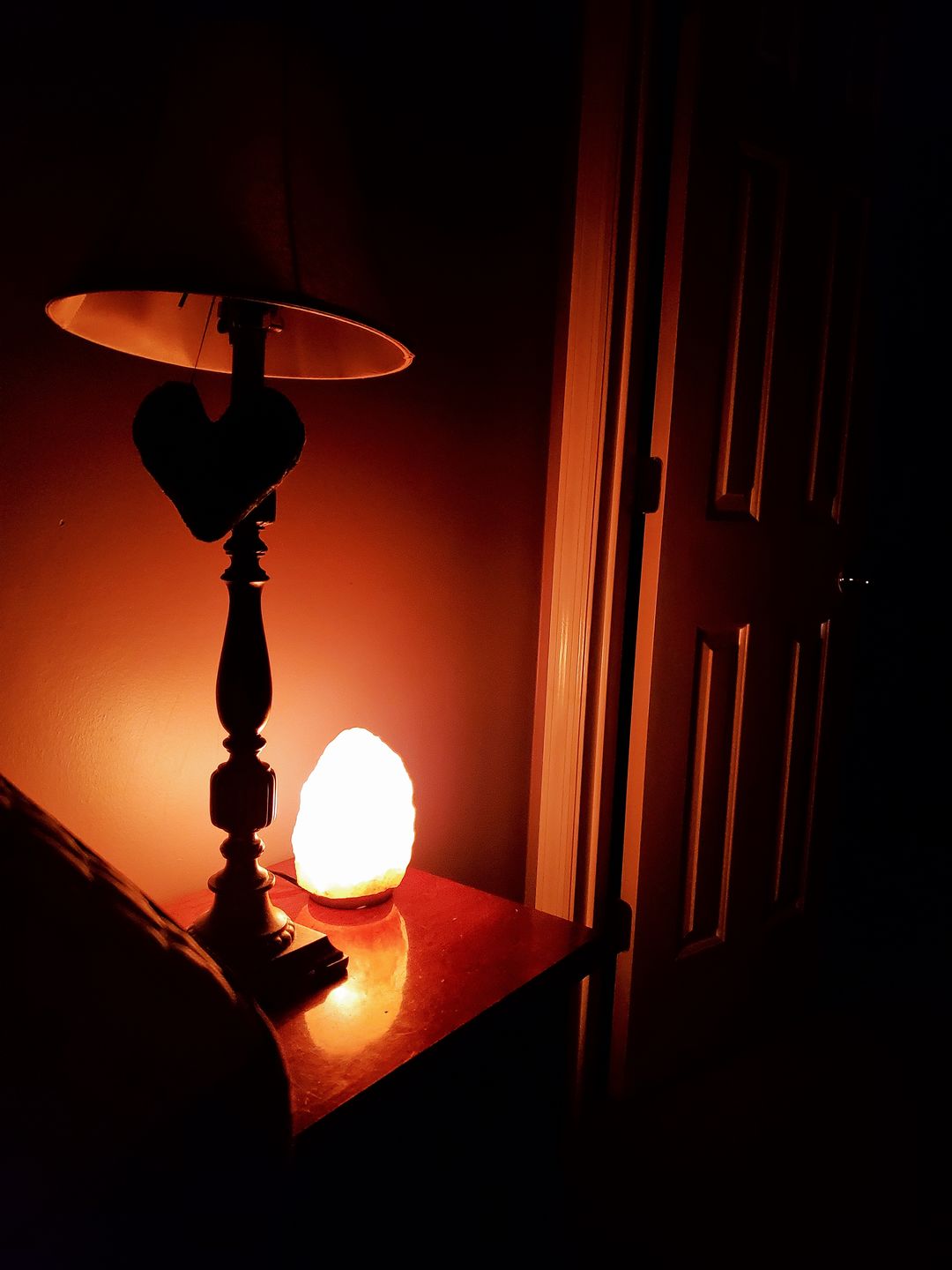 Customer photo review of Replacement Bulb for Himalayan Salt Lamps (15 Watt)