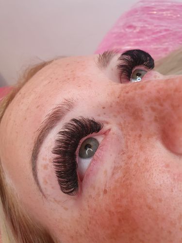 Customer photo review of 0.03 Easy Smart Fan Russian Volume Cashmere Lashes (16 lines)