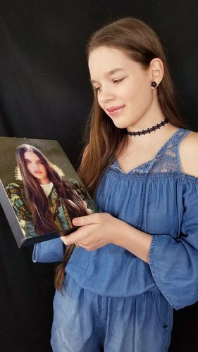 Customer photo review of The Sapphire Queen - Custom Canvas