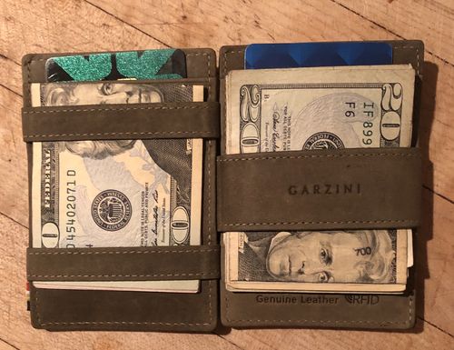 Customer photo review of Essenziale Magic Wallet Vintage