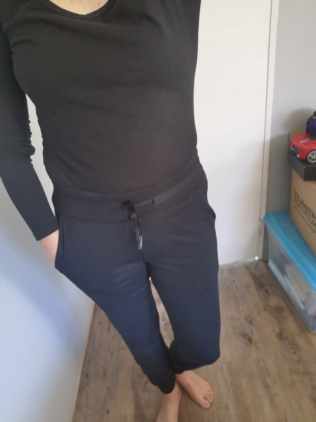 Customer photo review of Form fit Joggers - Black