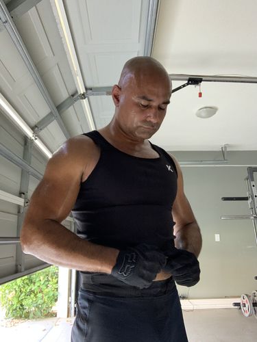Customer photo review of Men's Heat-Trapping Sweat Vest